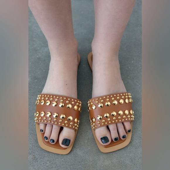 ZARA STUDDED FLAT SANDALS - Picture 7 of 9